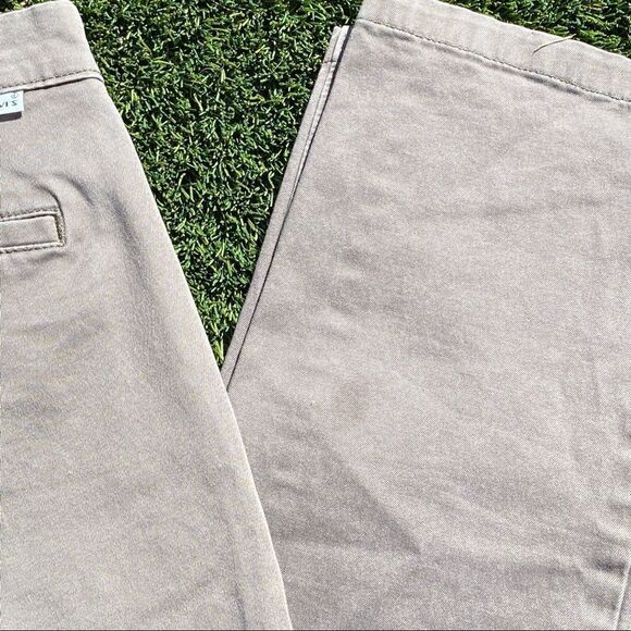 Levi Strauss (34x32) Taupe Dress Pants - Picture 5 of 5